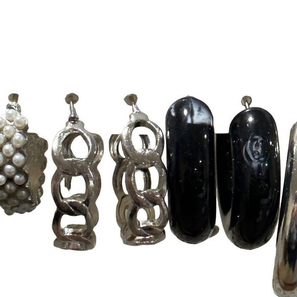 NWOT Hoop earring bundle - Picture 2 of 5